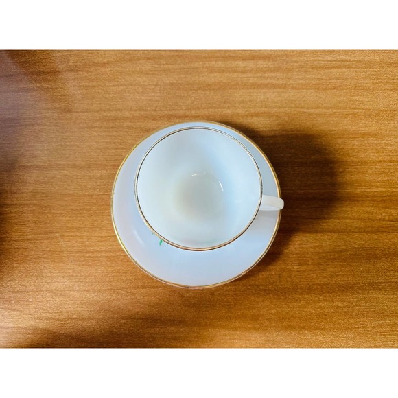 Vintage Anchor Hocking Fire king oven ware tea, cup and saucer - Picture 9 of 10